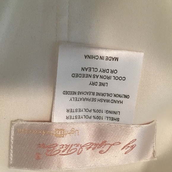 Dress - Picture 3 of 3